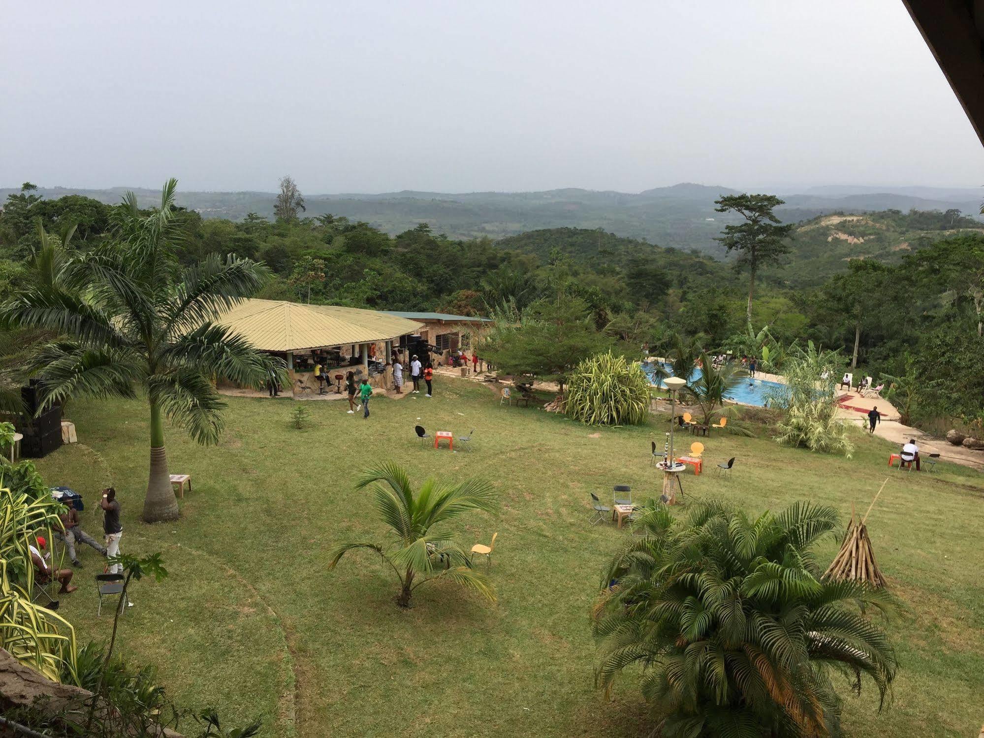 Aburi Sweet Mother Eco Resort מראה חיצוני תמונה